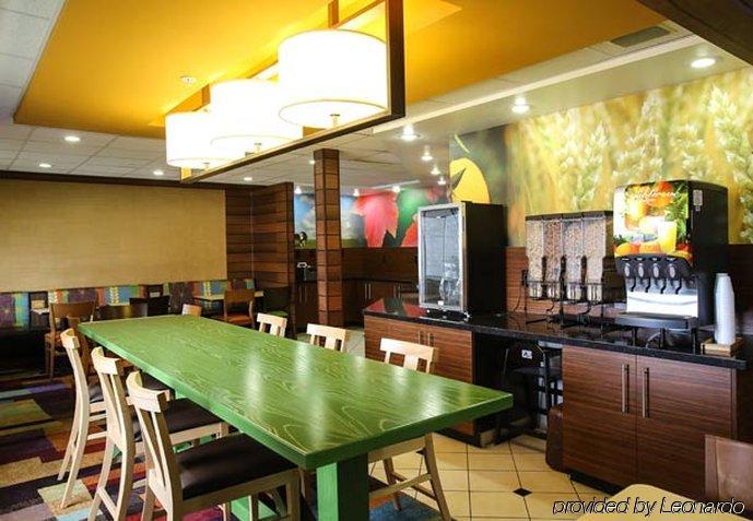 Hotel Fairfield By Marriott 3*